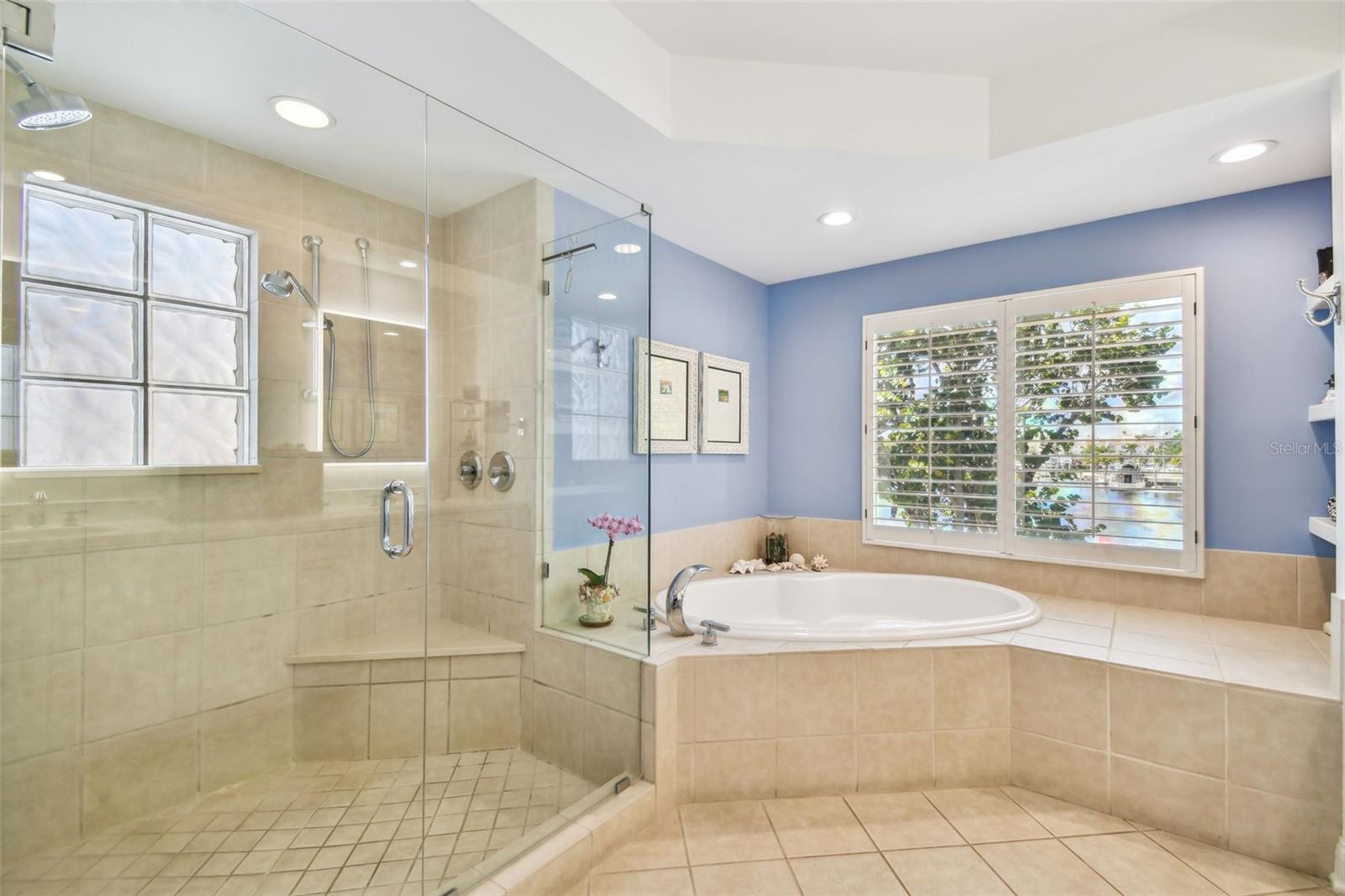 1035 ROYAL PASS RD, TAMPA, FL, 33602