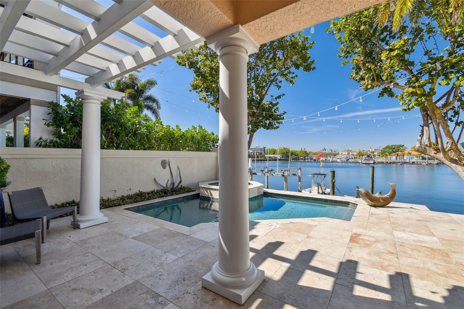 1035 ROYAL PASS RD, TAMPA, FL, 33602