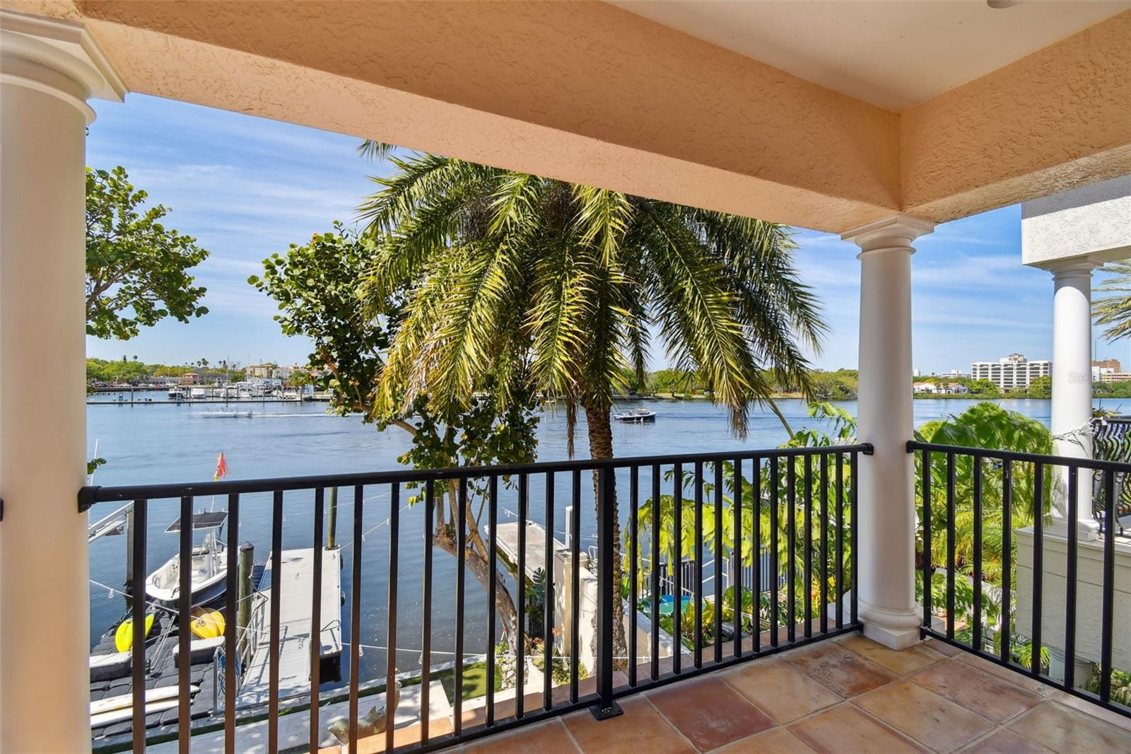 1035 ROYAL PASS RD, TAMPA, FL, 33602