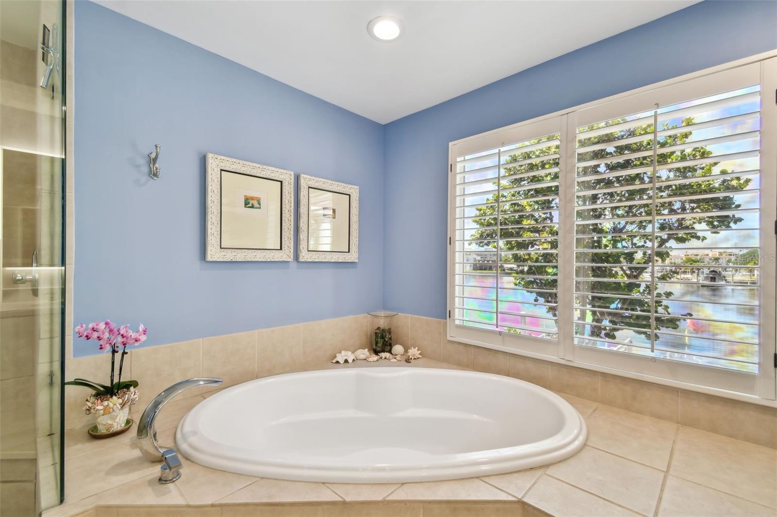 1035 ROYAL PASS RD, TAMPA, FL, 33602