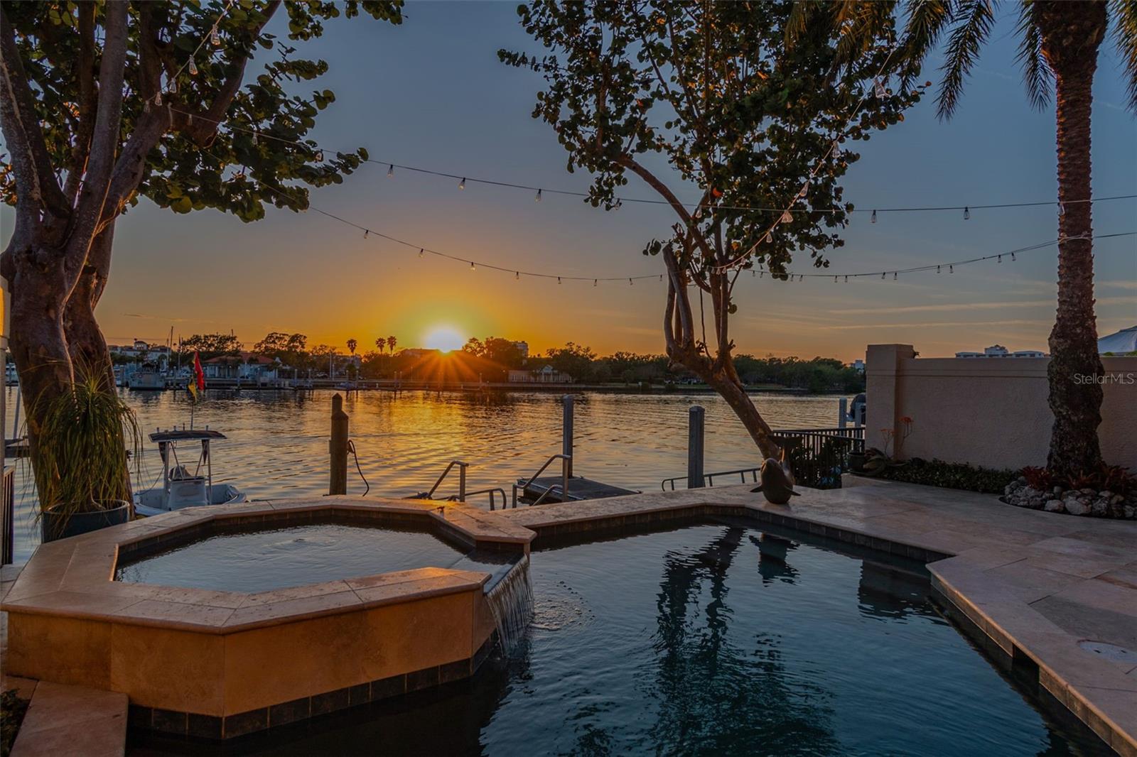 1035 ROYAL PASS RD, TAMPA, FL, 33602