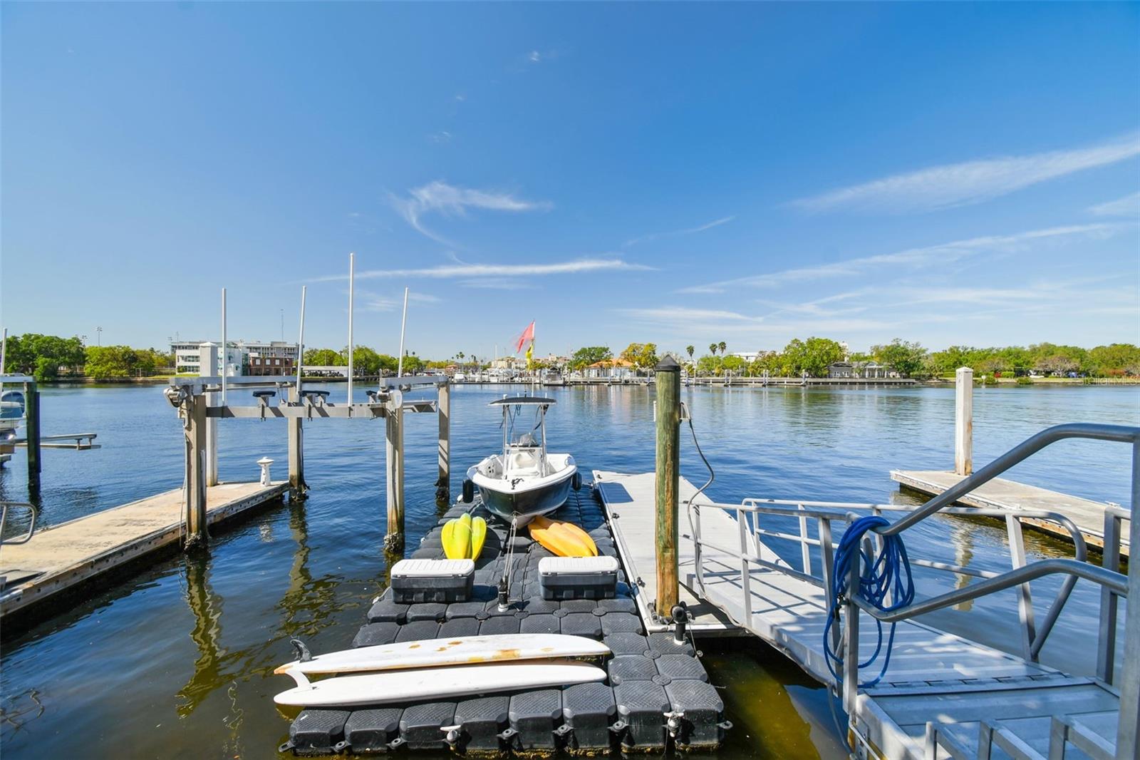1035 ROYAL PASS RD, TAMPA, FL, 33602