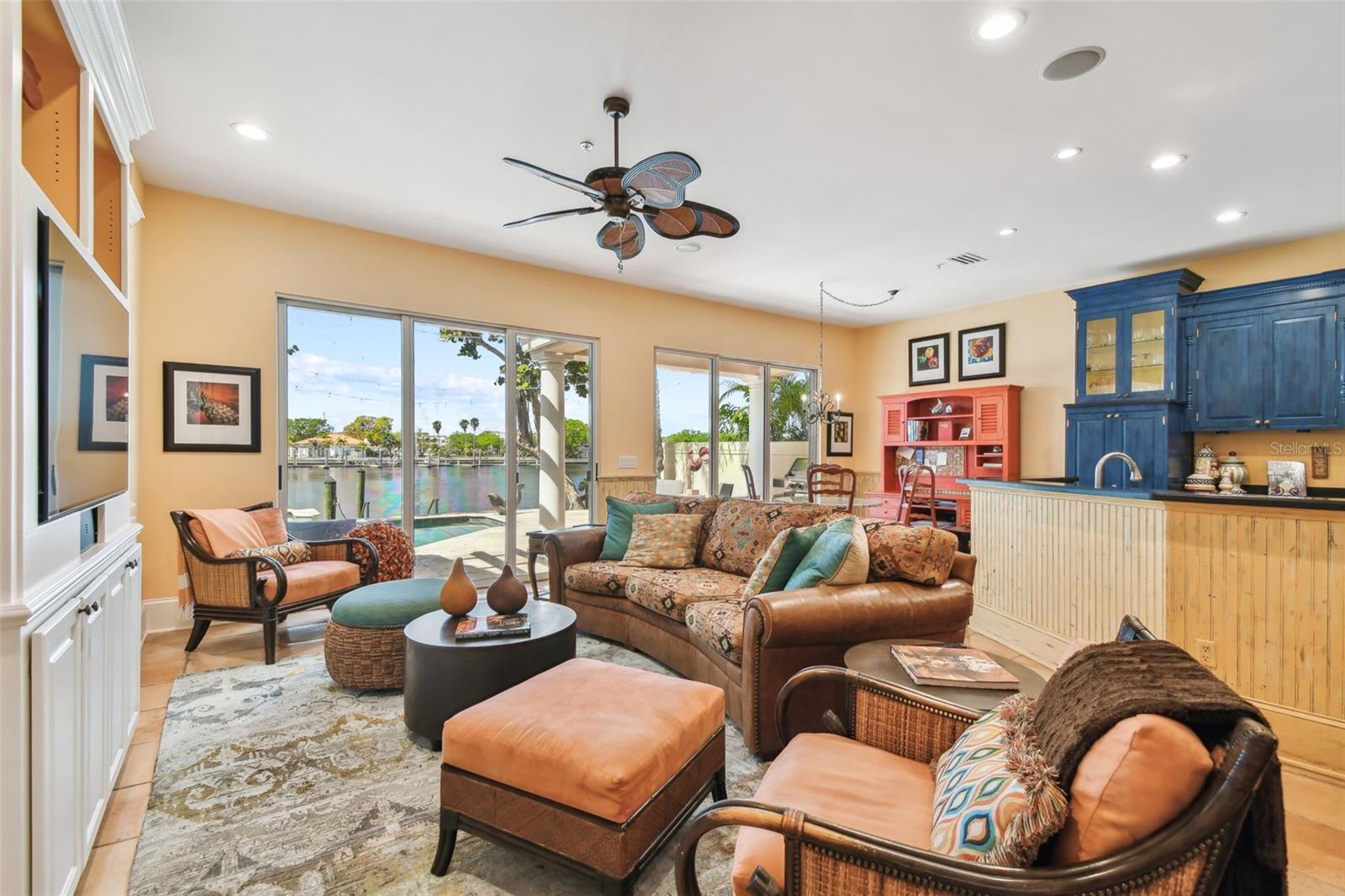 1035 ROYAL PASS RD, TAMPA, FL, 33602