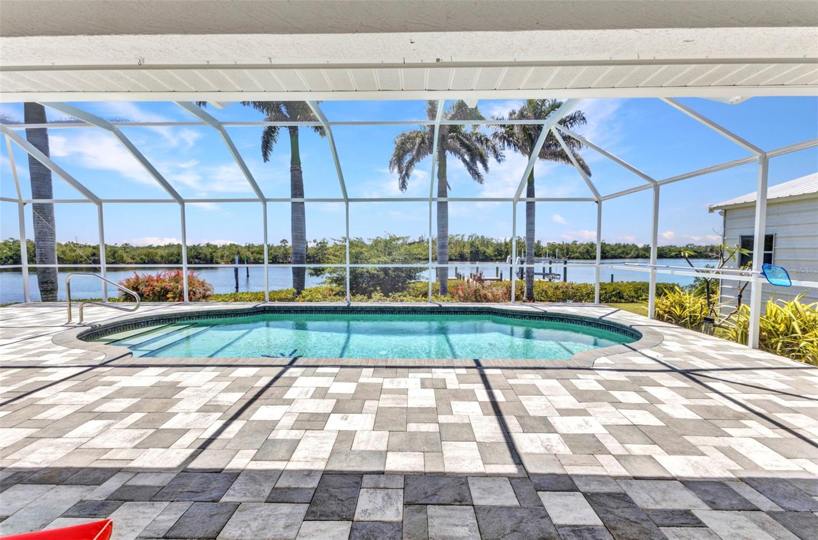 18382 ARAPAHOE CIR, PORT CHARLOTTE, FL, 33948