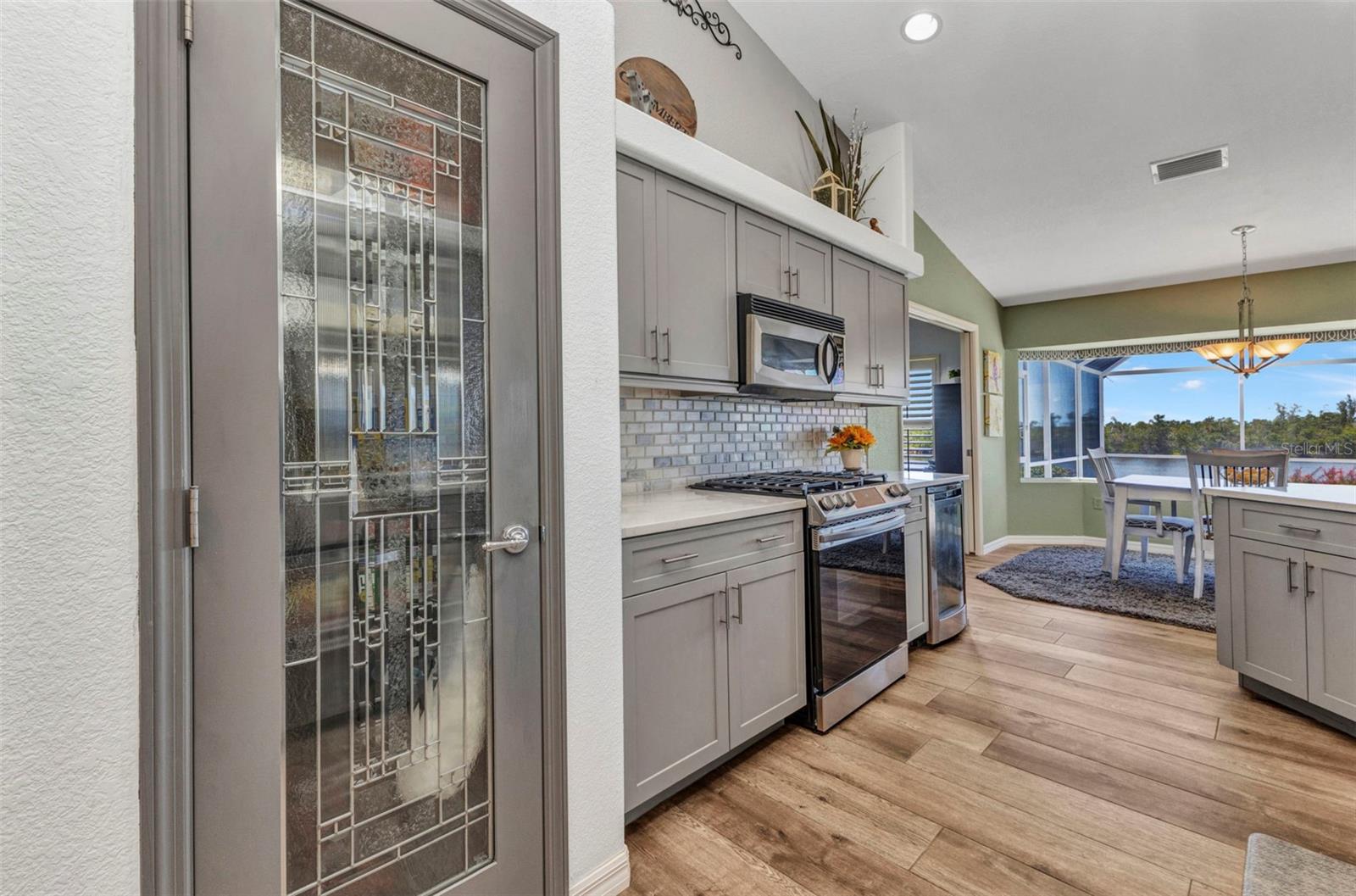 18382 ARAPAHOE CIR, PORT CHARLOTTE, FL, 33948