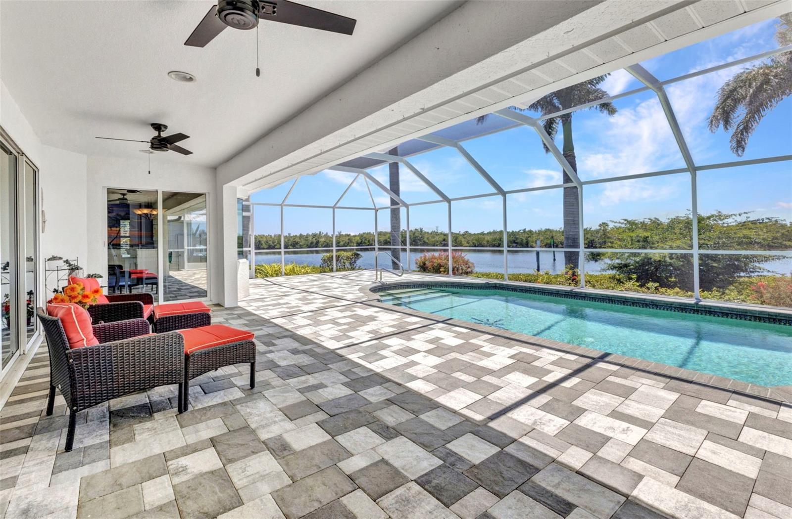 18382 ARAPAHOE CIR, PORT CHARLOTTE, FL, 33948