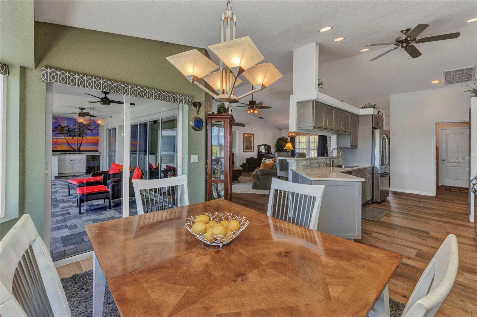 18382 ARAPAHOE CIR, PORT CHARLOTTE, FL, 33948