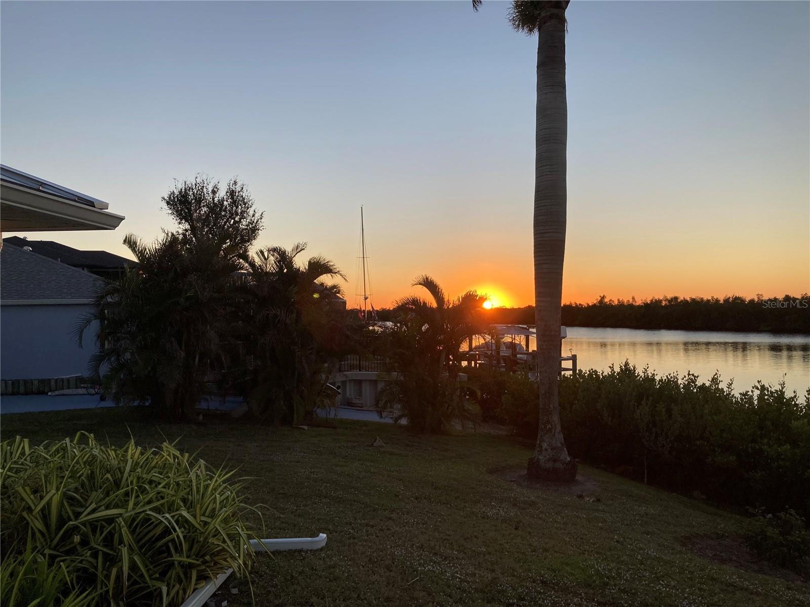 18382 ARAPAHOE CIR, PORT CHARLOTTE, FL, 33948