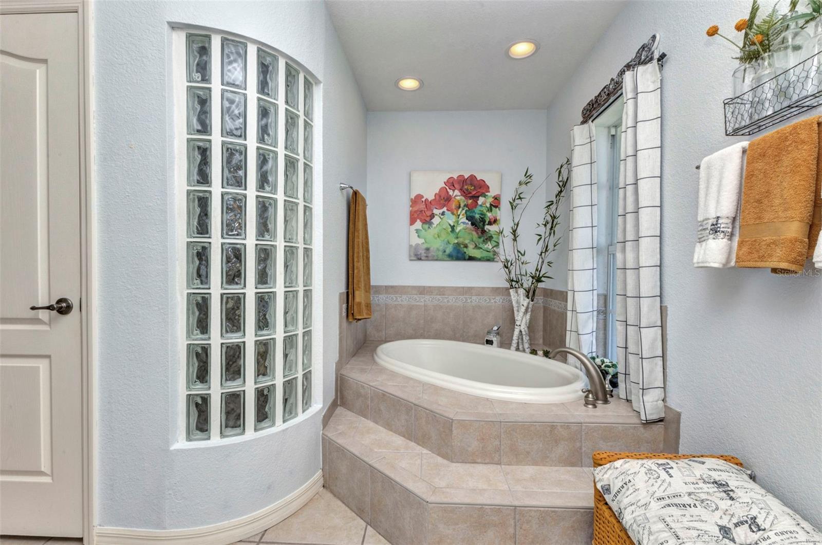 18382 ARAPAHOE CIR, PORT CHARLOTTE, FL, 33948