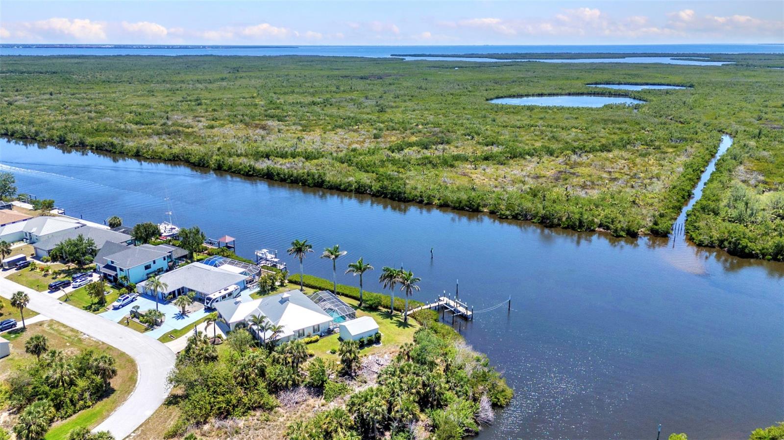 18382 ARAPAHOE CIR, PORT CHARLOTTE, FL, 33948