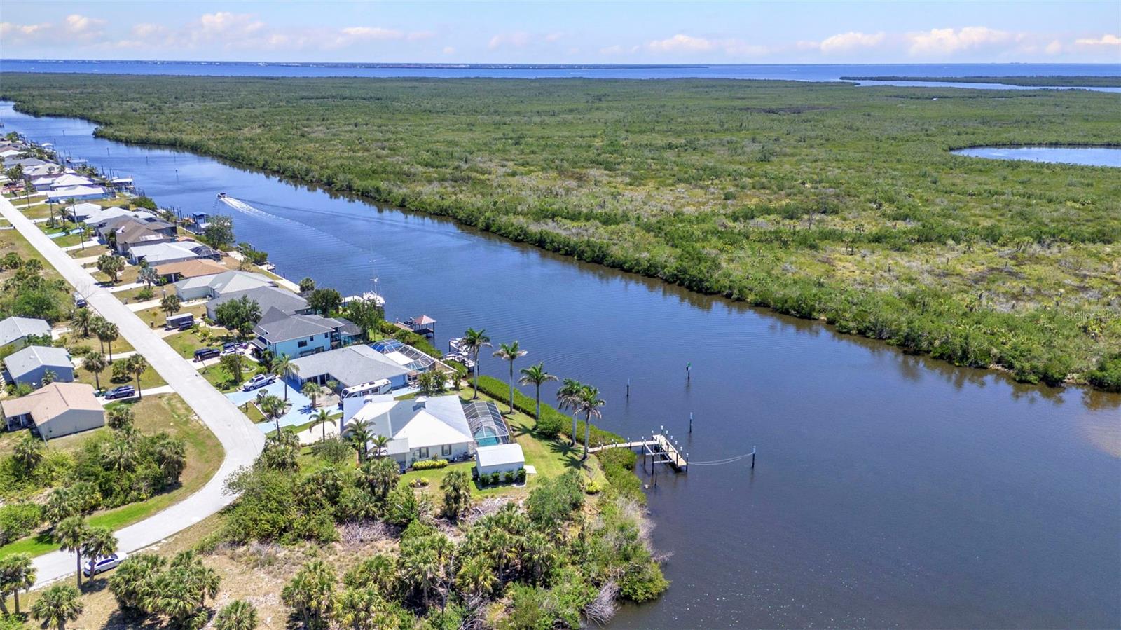 18382 ARAPAHOE CIR, PORT CHARLOTTE, FL, 33948