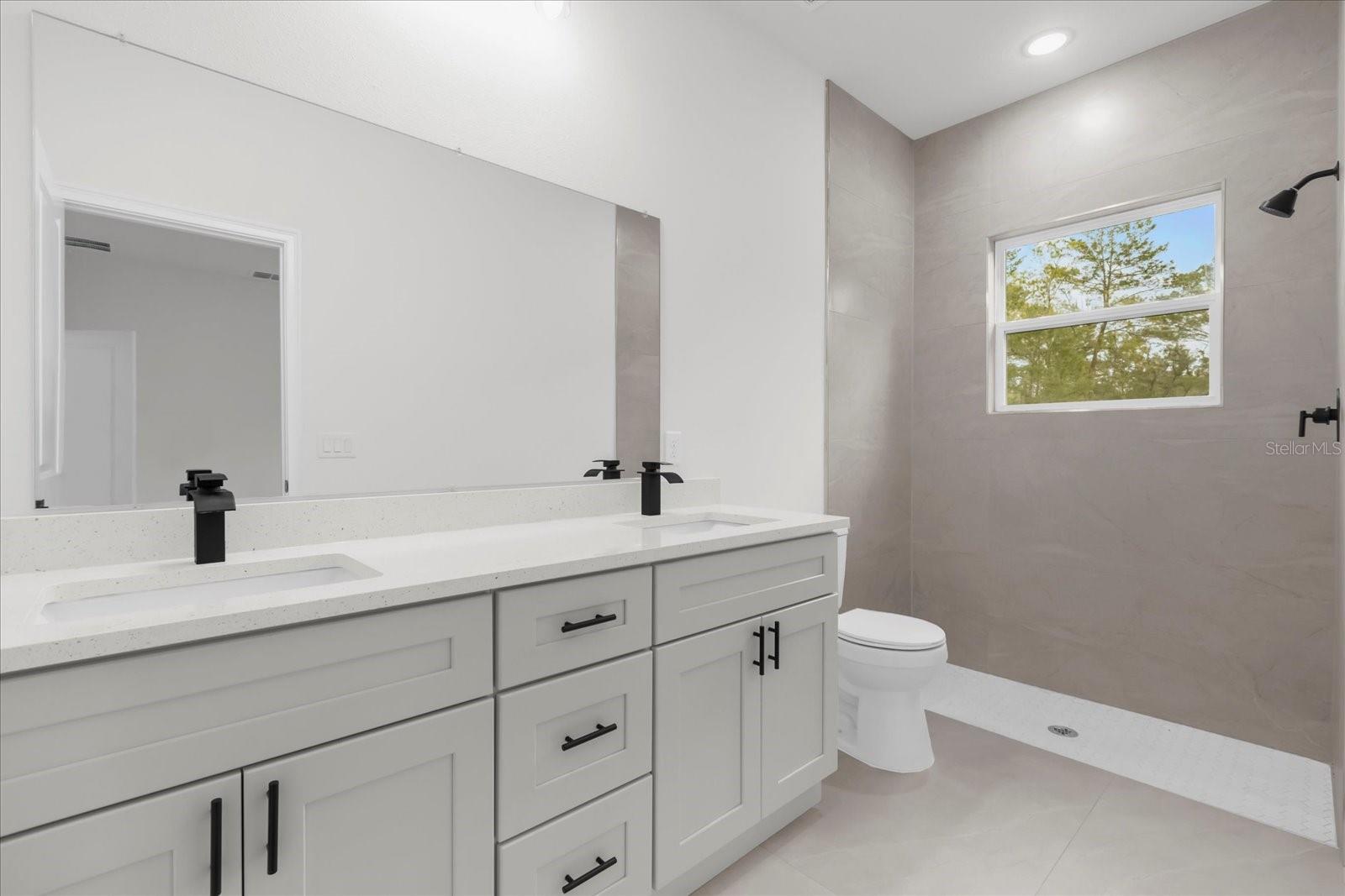 23 FISHER RUN, OCKLAWAHA, FL, 32179