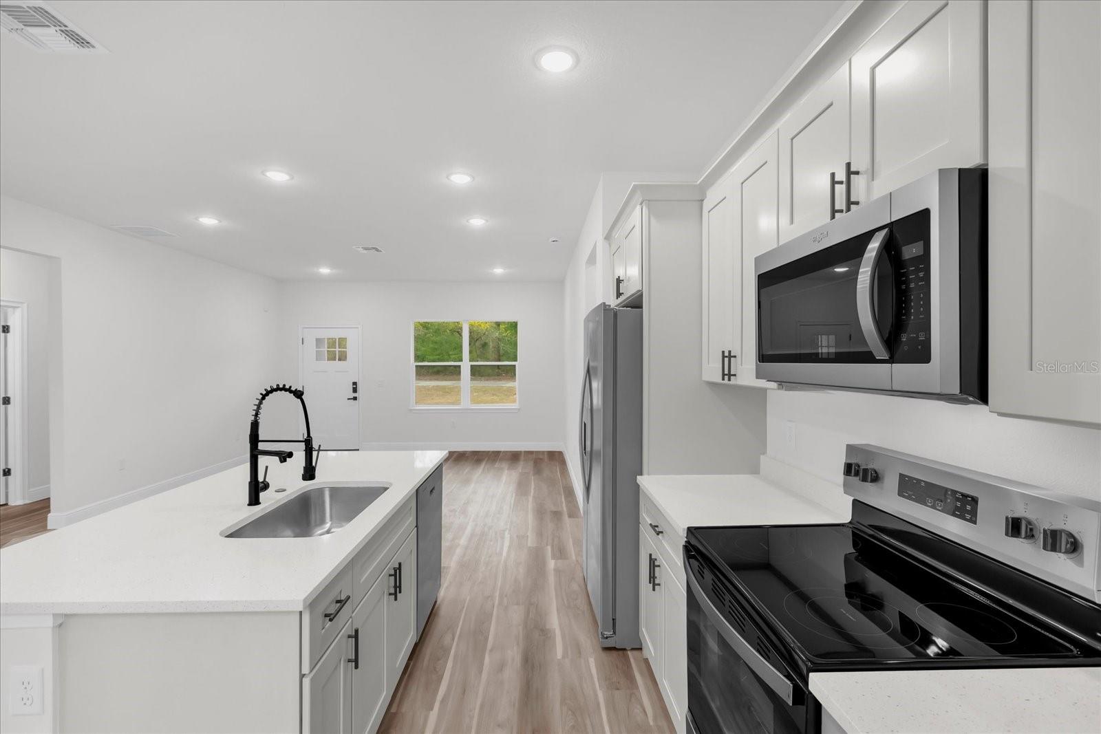 23 FISHER RUN, OCKLAWAHA, FL, 32179