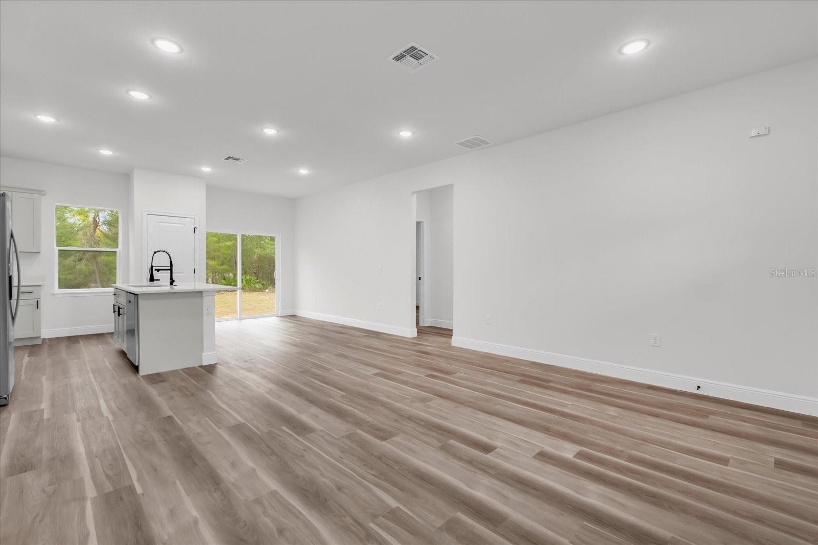 23 FISHER RUN, OCKLAWAHA, FL, 32179