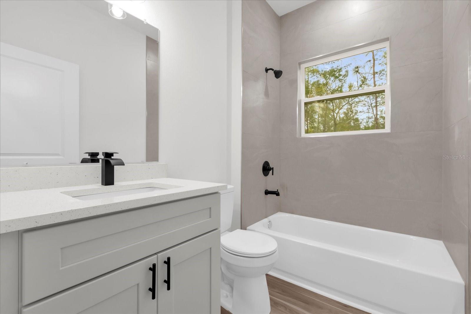 23 FISHER RUN, OCKLAWAHA, FL, 32179