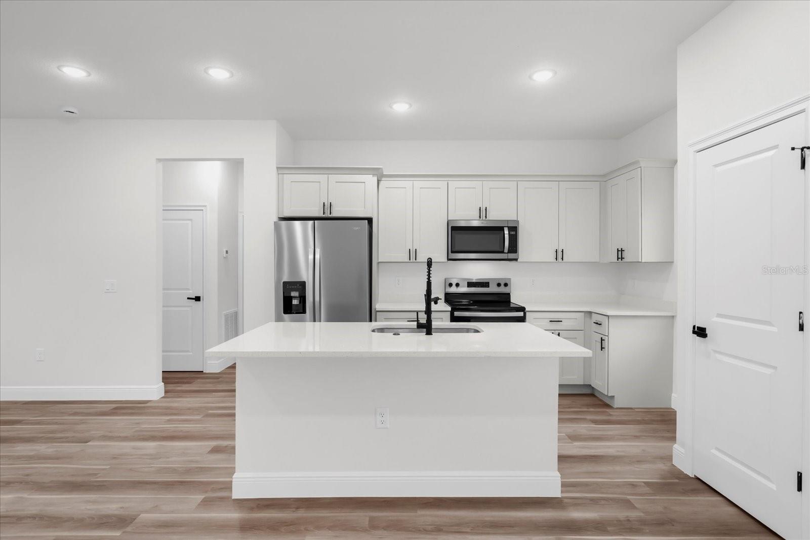 23 FISHER RUN, OCKLAWAHA, FL, 32179