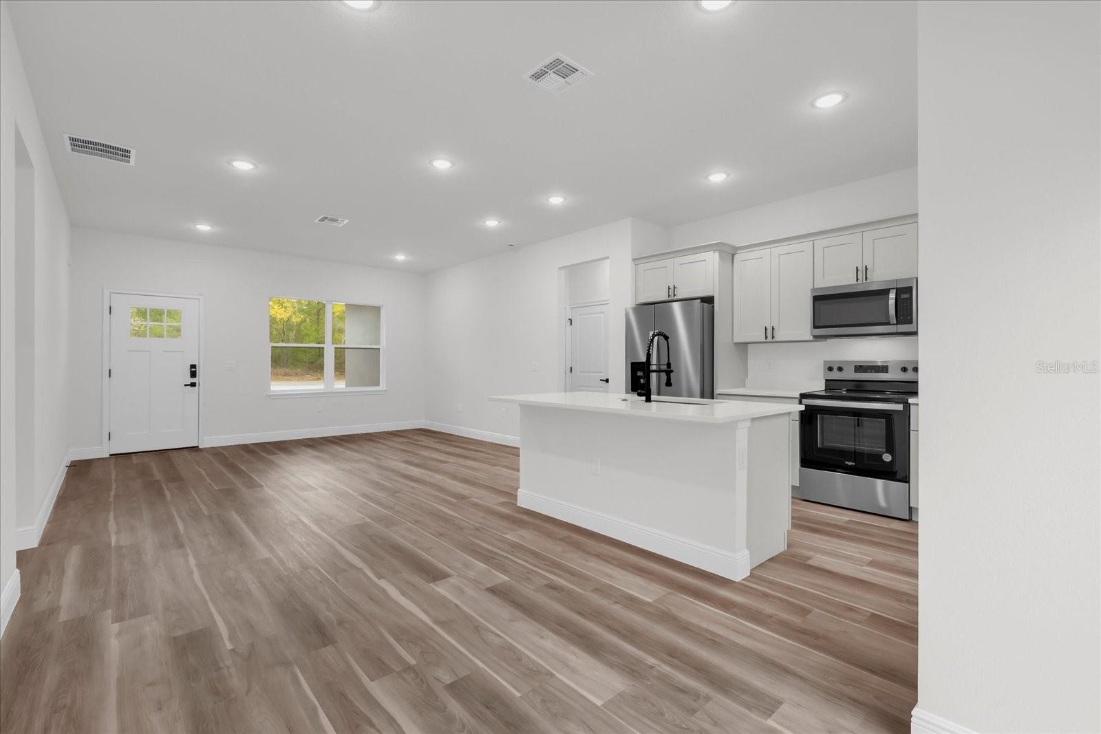 23 FISHER RUN, OCKLAWAHA, FL, 32179