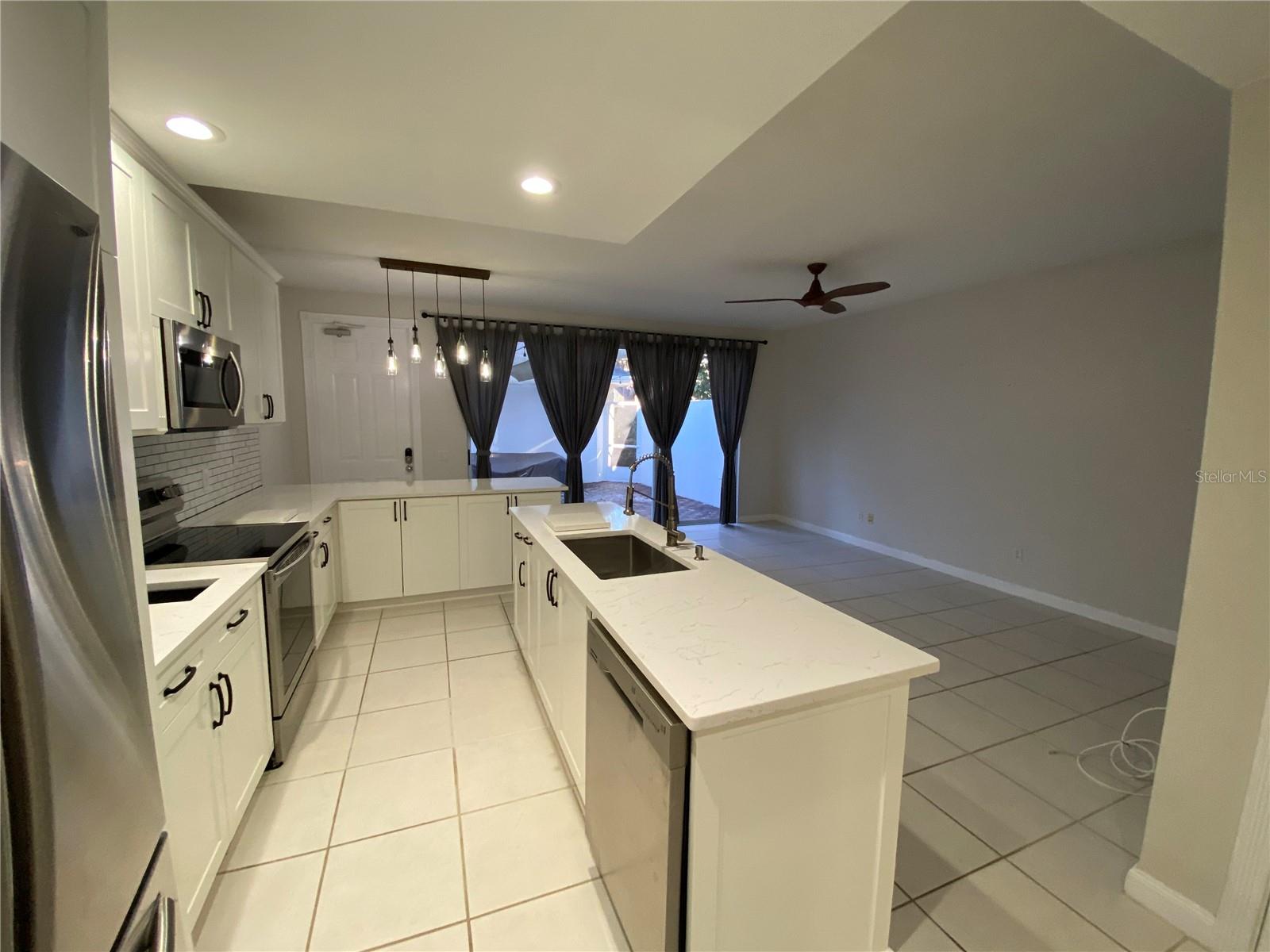 9221 NORTHLAKE PKWY, ORLANDO, FL, 32827