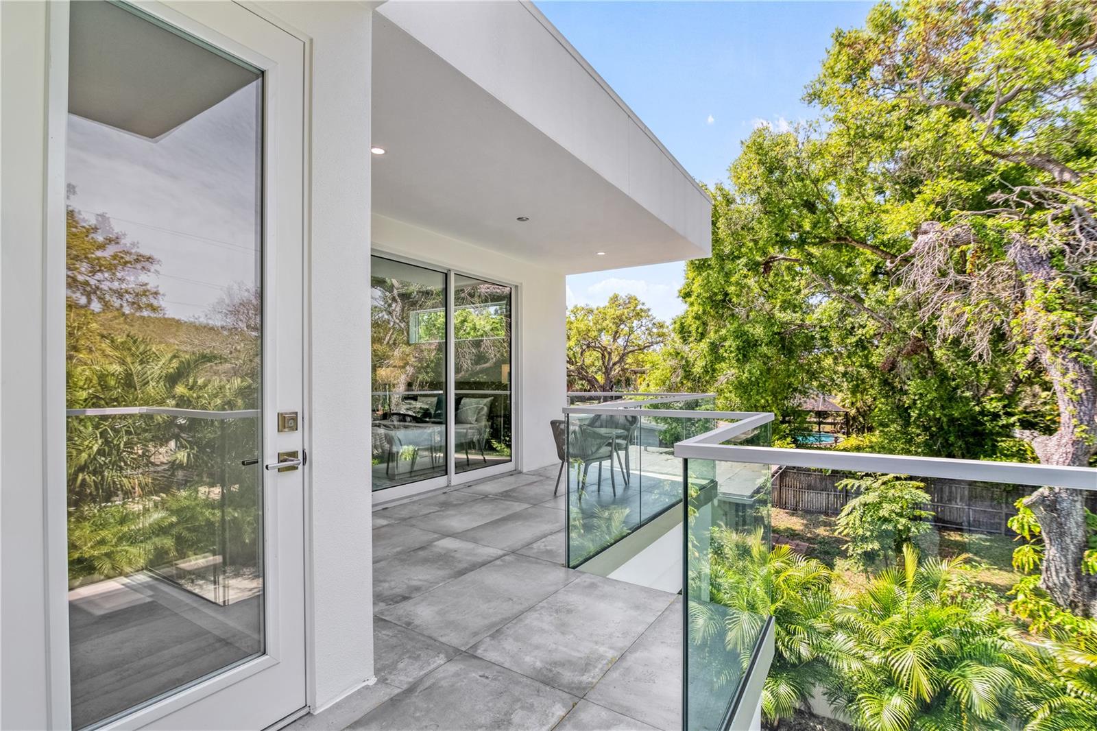 2327 HILLVIEW ST, SARASOTA, FL, 34239