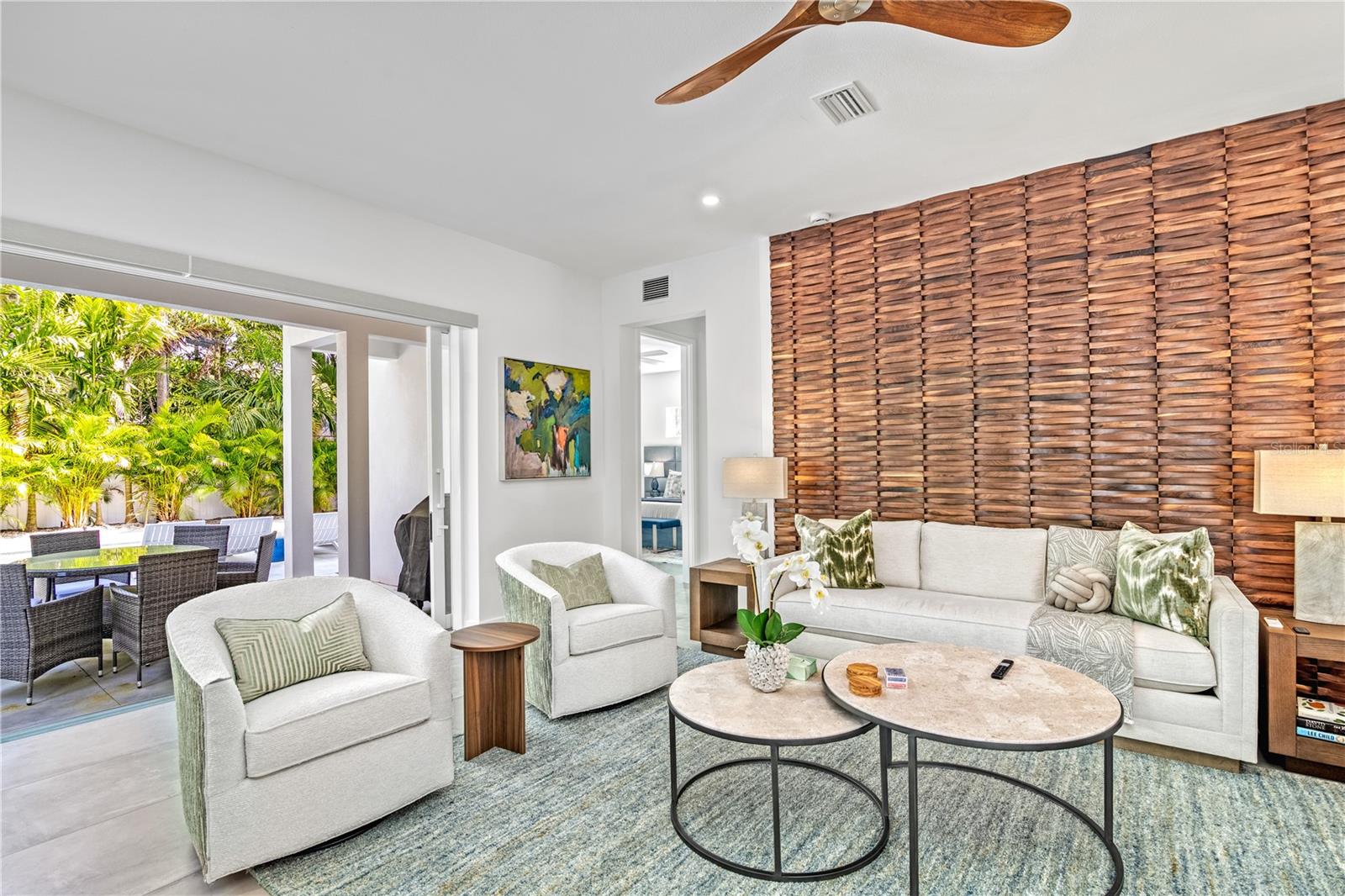 2327 HILLVIEW ST, SARASOTA, FL, 34239