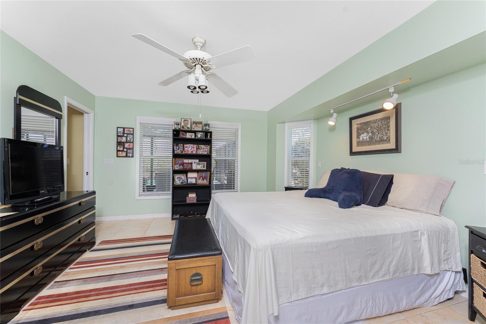 9430 HEARTWELLVILLE AVE, ENGLEWOOD, FL, 34224