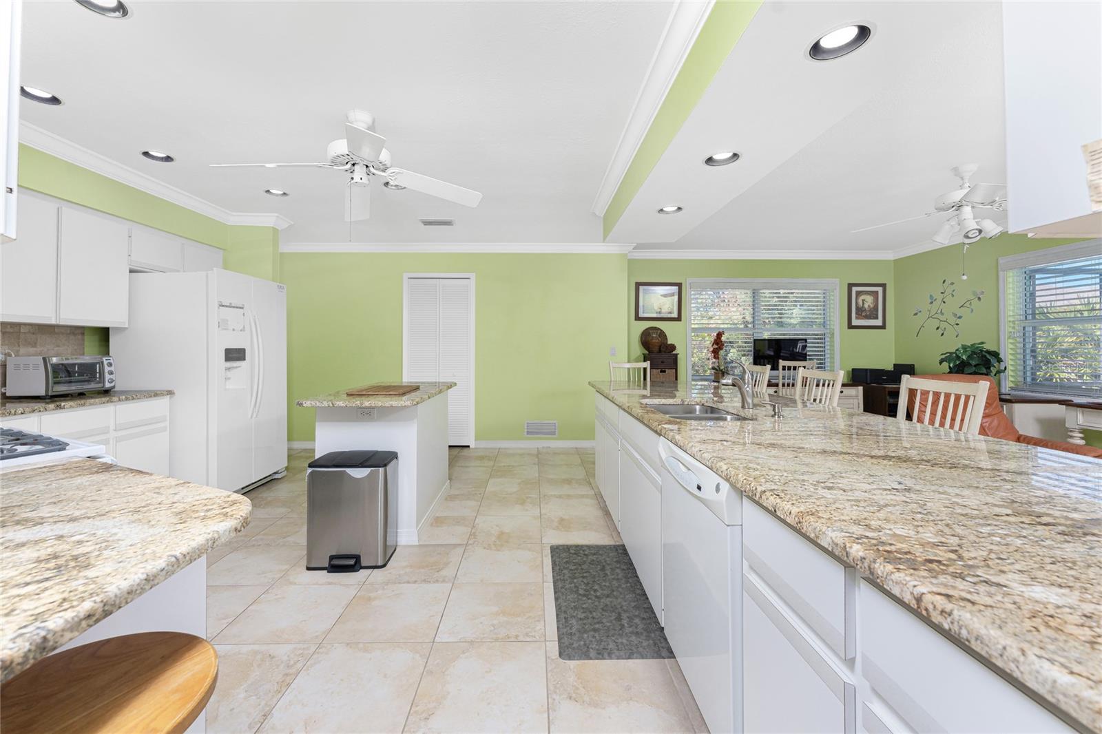 9430 HEARTWELLVILLE AVE, ENGLEWOOD, FL, 34224