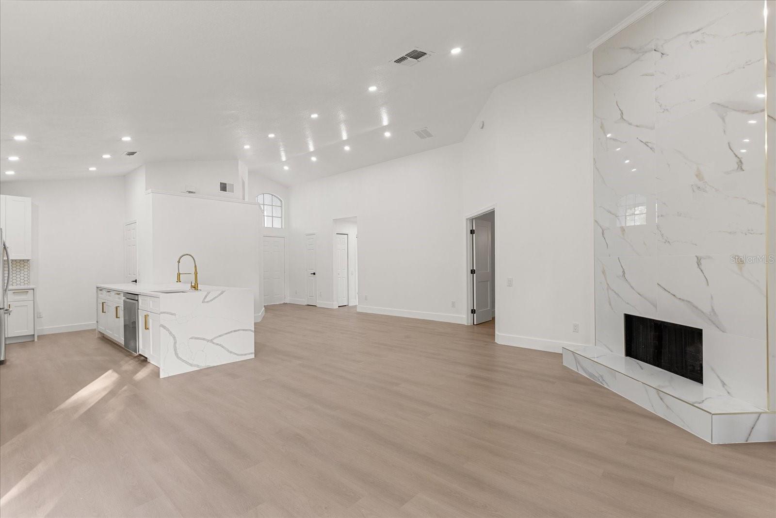 1899 VALLEY WOOD WAY, LAKE MARY, FL, 32746