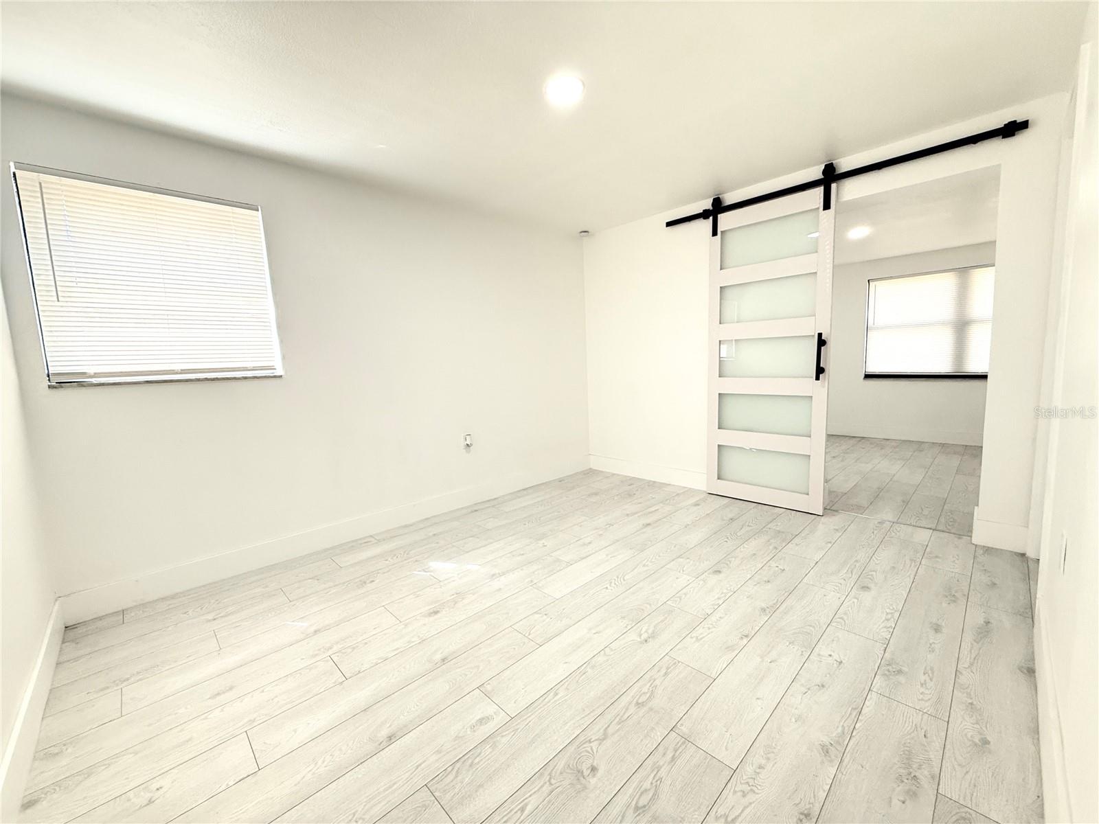 817 CLAY BLVD, EUSTIS, FL, 32726