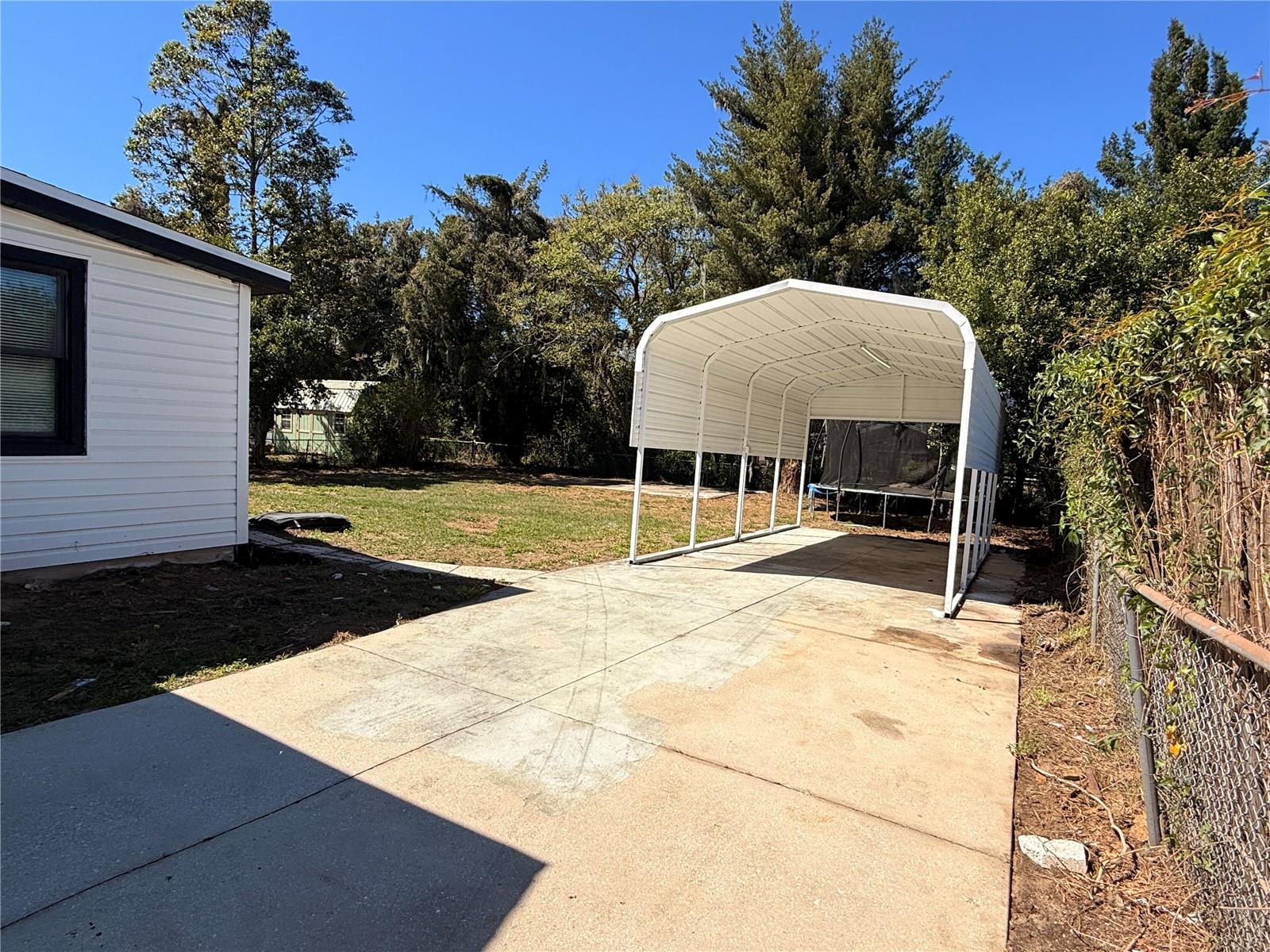 817 CLAY BLVD, EUSTIS, FL, 32726