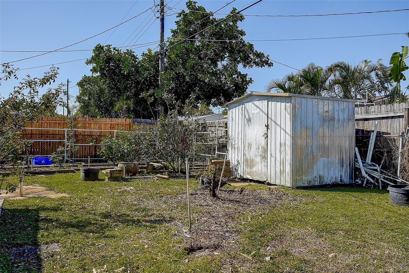5184 61ST LN N, KENNETH CITY, FL, 33709