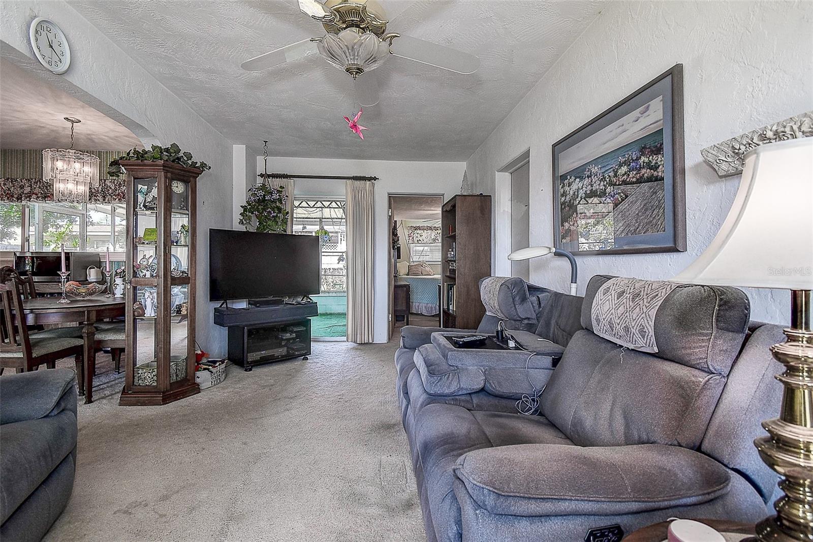 5184 61ST LN N, KENNETH CITY, FL, 33709