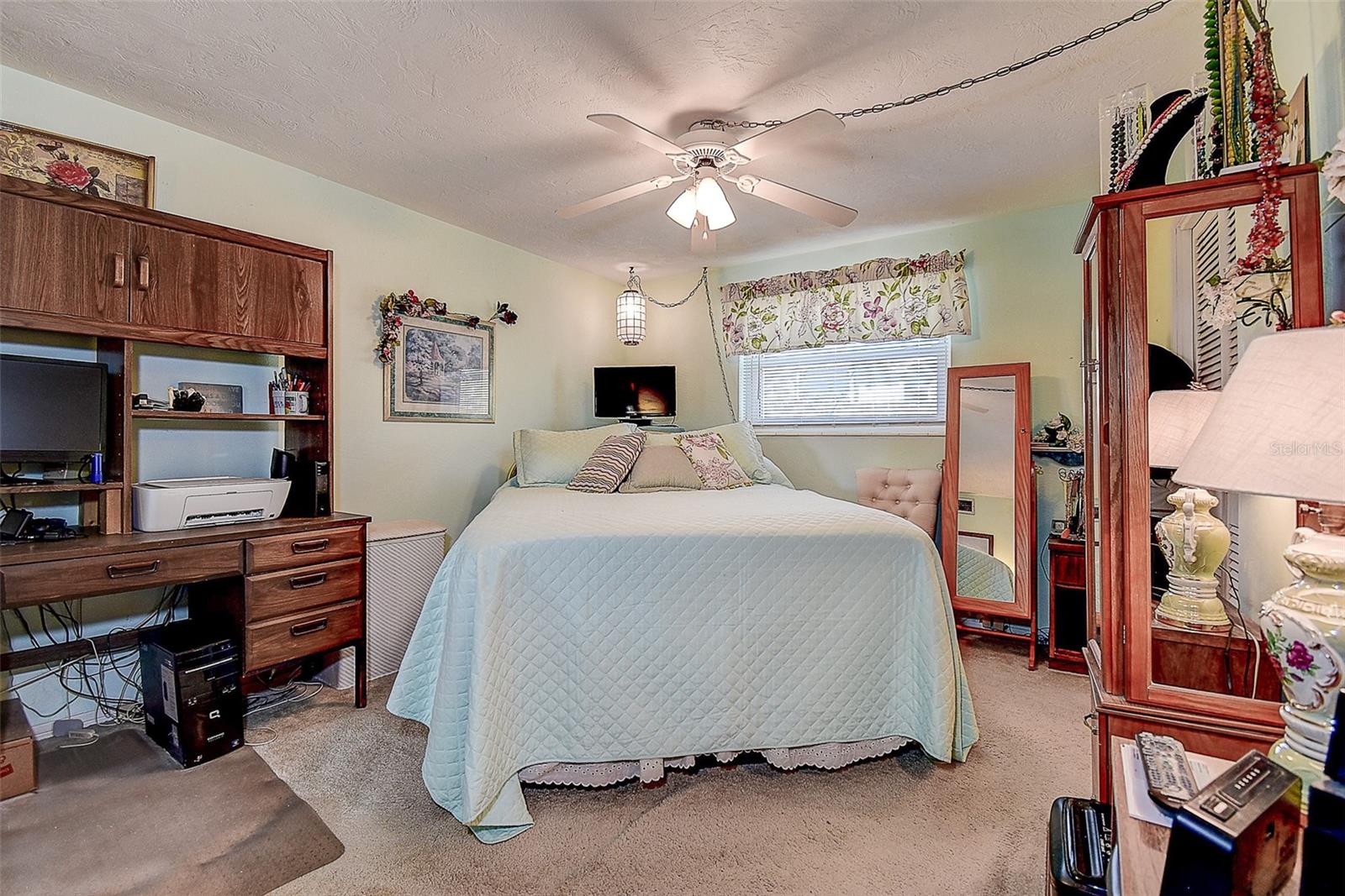 5184 61ST LN N, KENNETH CITY, FL, 33709