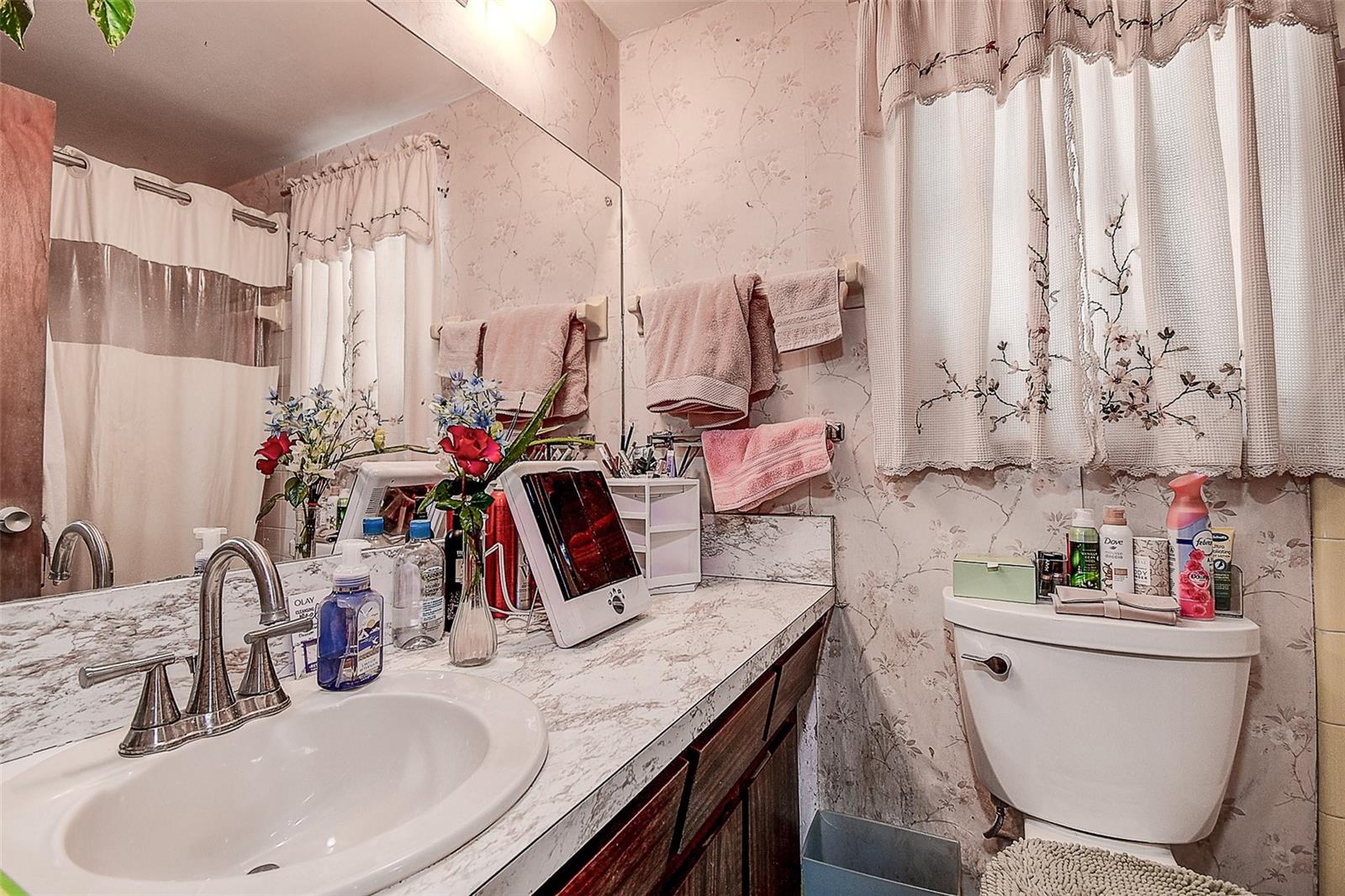 5184 61ST LN N, KENNETH CITY, FL, 33709