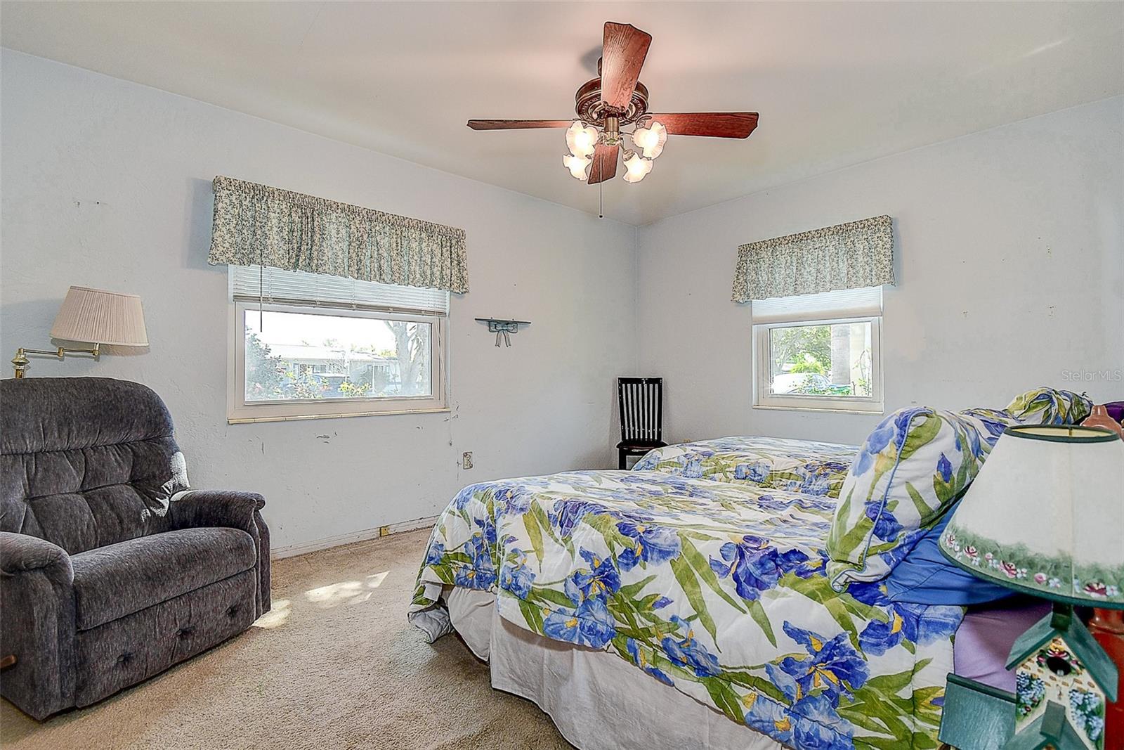 5184 61ST LN N, KENNETH CITY, FL, 33709