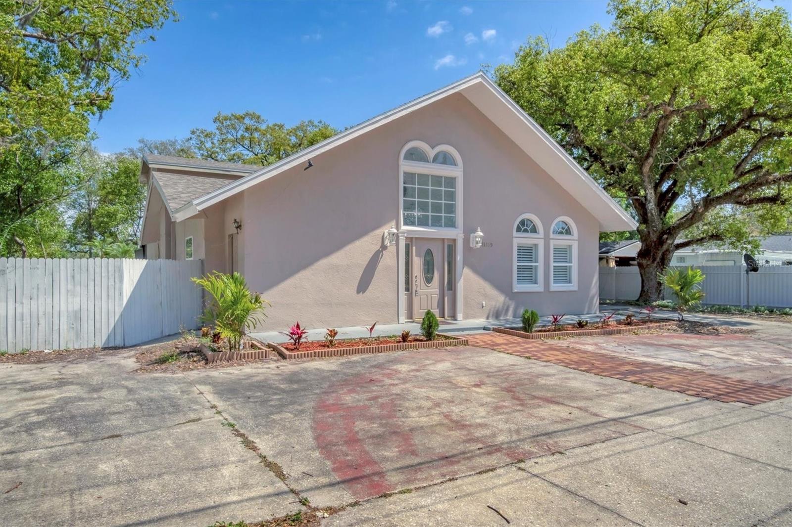 11709 N ARMENIA AVE, TAMPA, FL, 33612