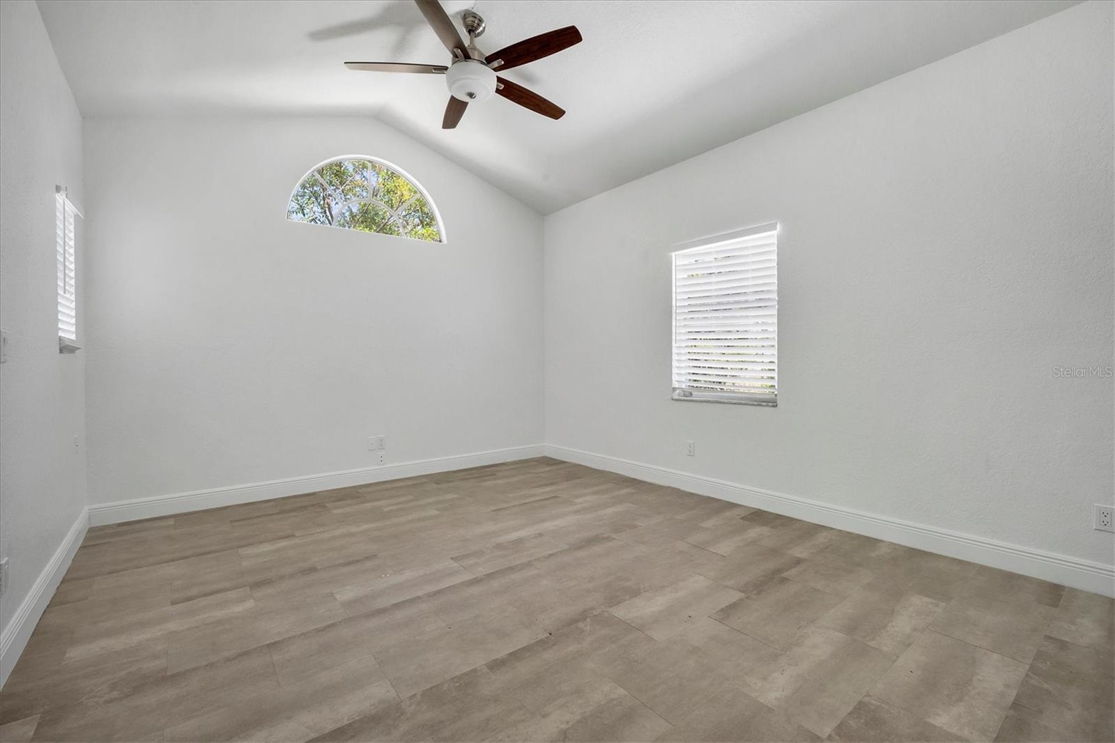 11709 N ARMENIA AVE, TAMPA, FL, 33612