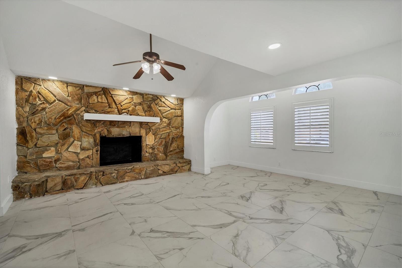 11709 N ARMENIA AVE, TAMPA, FL, 33612