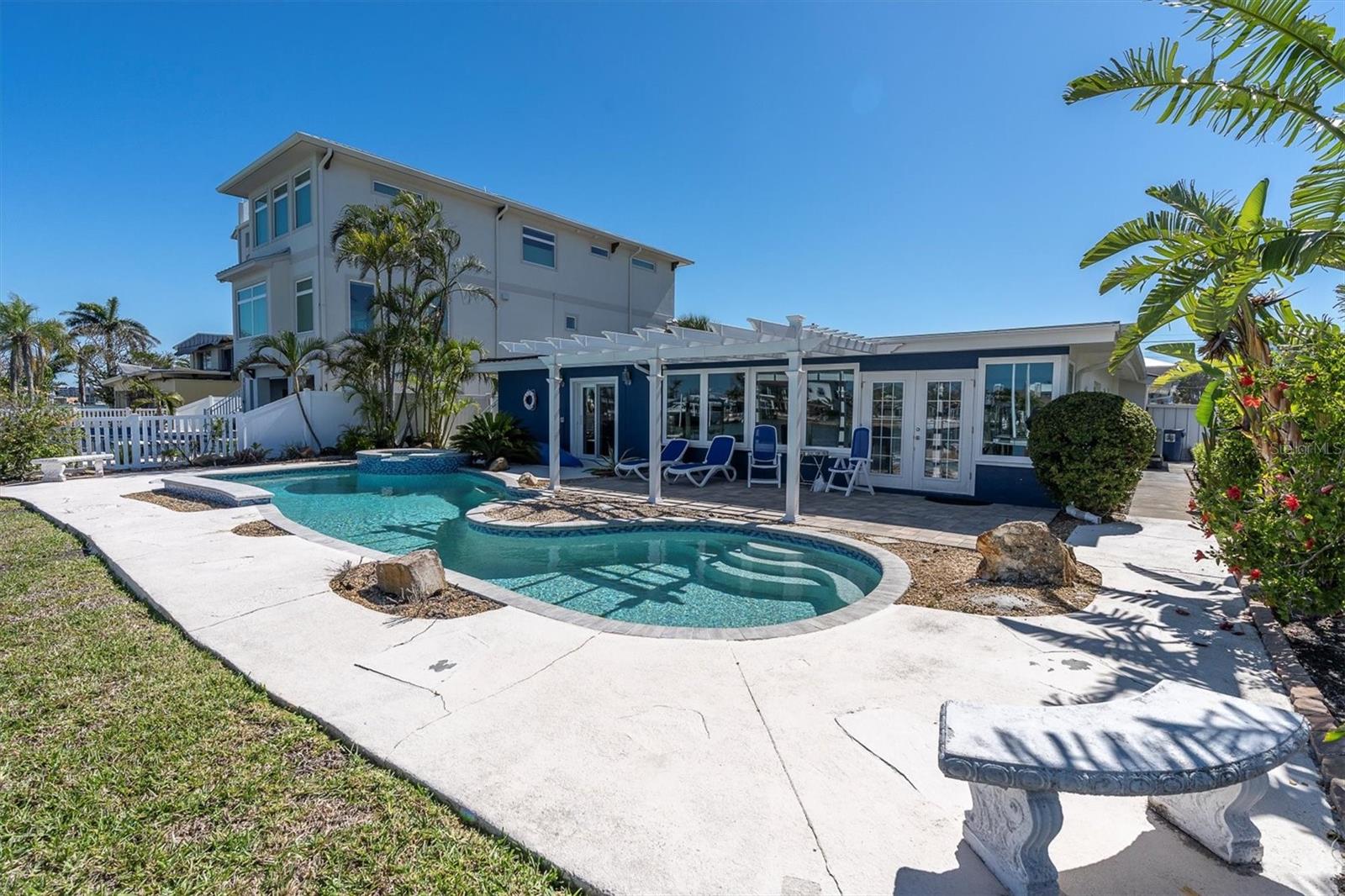 11125 7TH ST E, TREASURE ISLAND, FL, 33706