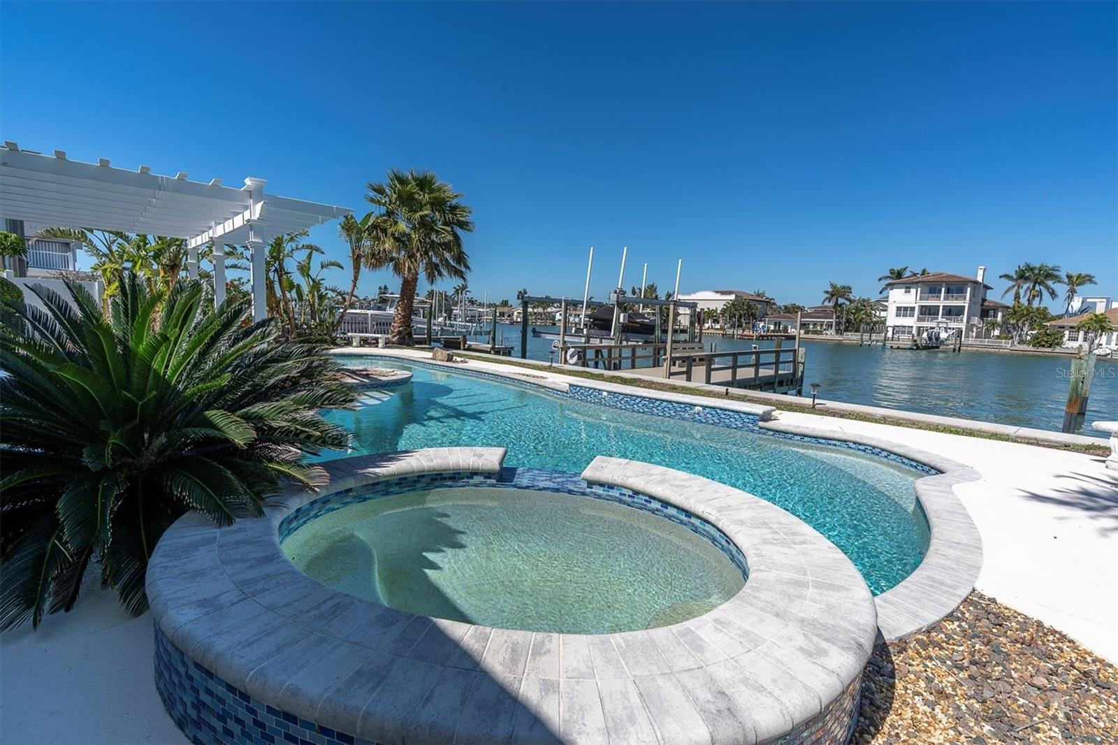 11125 7TH ST E, TREASURE ISLAND, FL, 33706