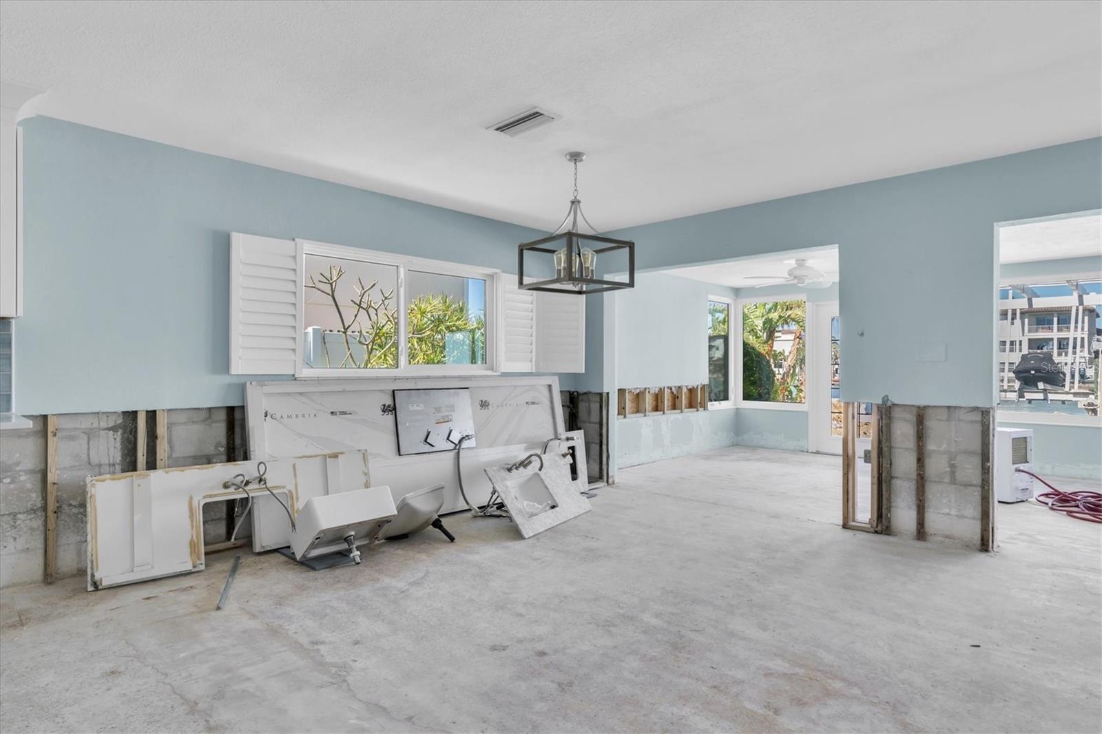 11125 7TH ST E, TREASURE ISLAND, FL, 33706