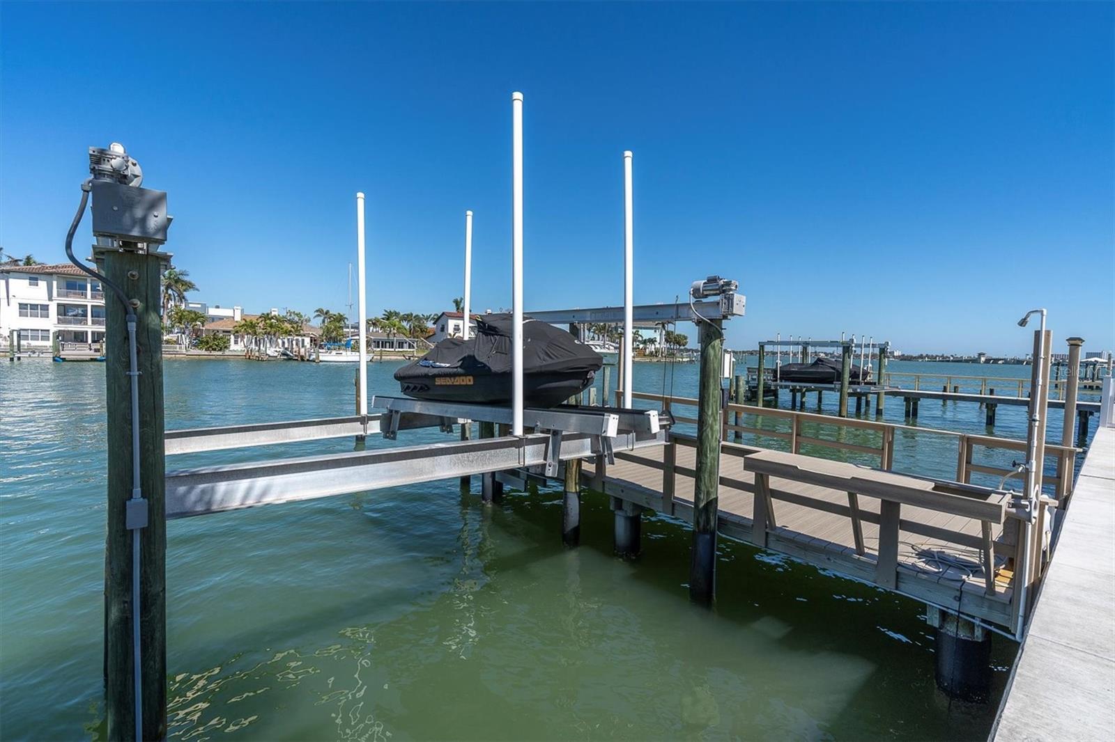 11125 7TH ST E, TREASURE ISLAND, FL, 33706