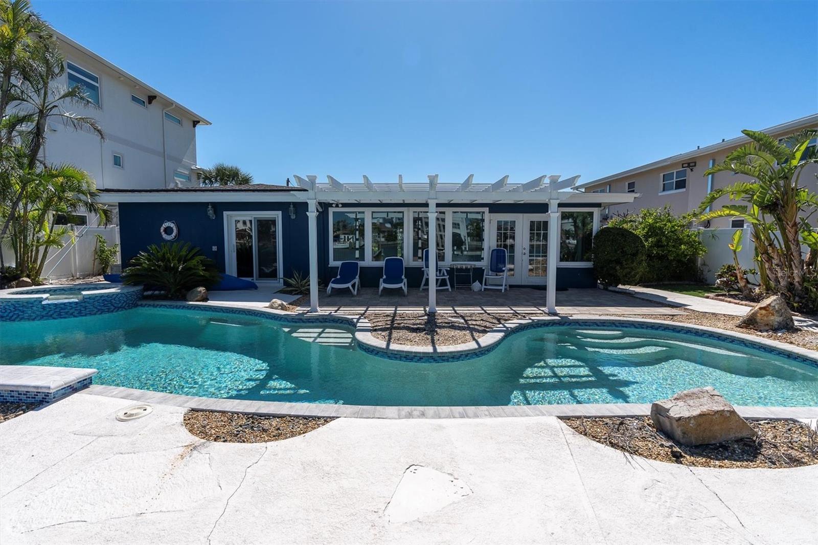 11125 7TH ST E, TREASURE ISLAND, FL, 33706