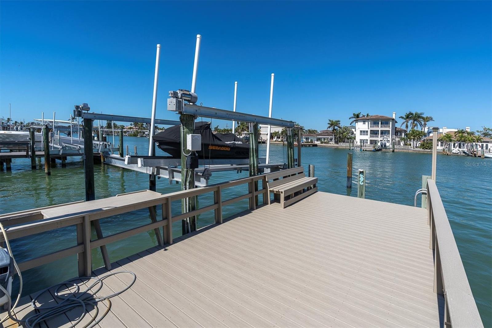 11125 7TH ST E, TREASURE ISLAND, FL, 33706