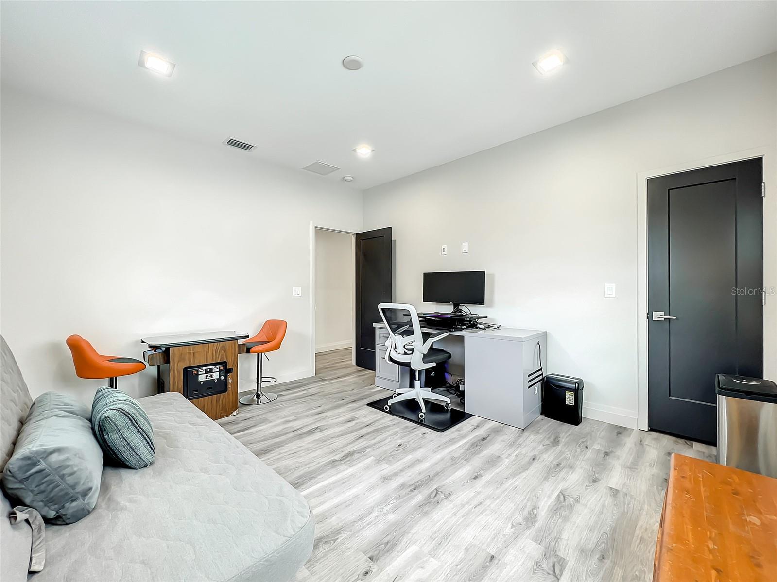 1621 ASHER LN, ORLANDO, FL, 32803