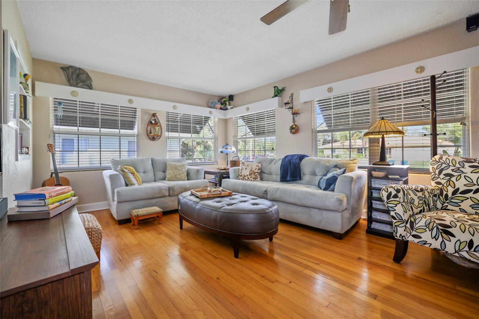 225 GARDEN CIR S, DUNEDIN, FL, 34698