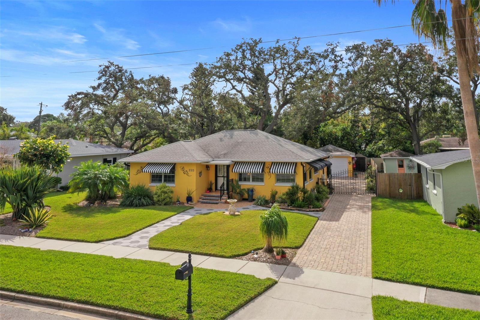 225 GARDEN CIR S, DUNEDIN, FL, 34698