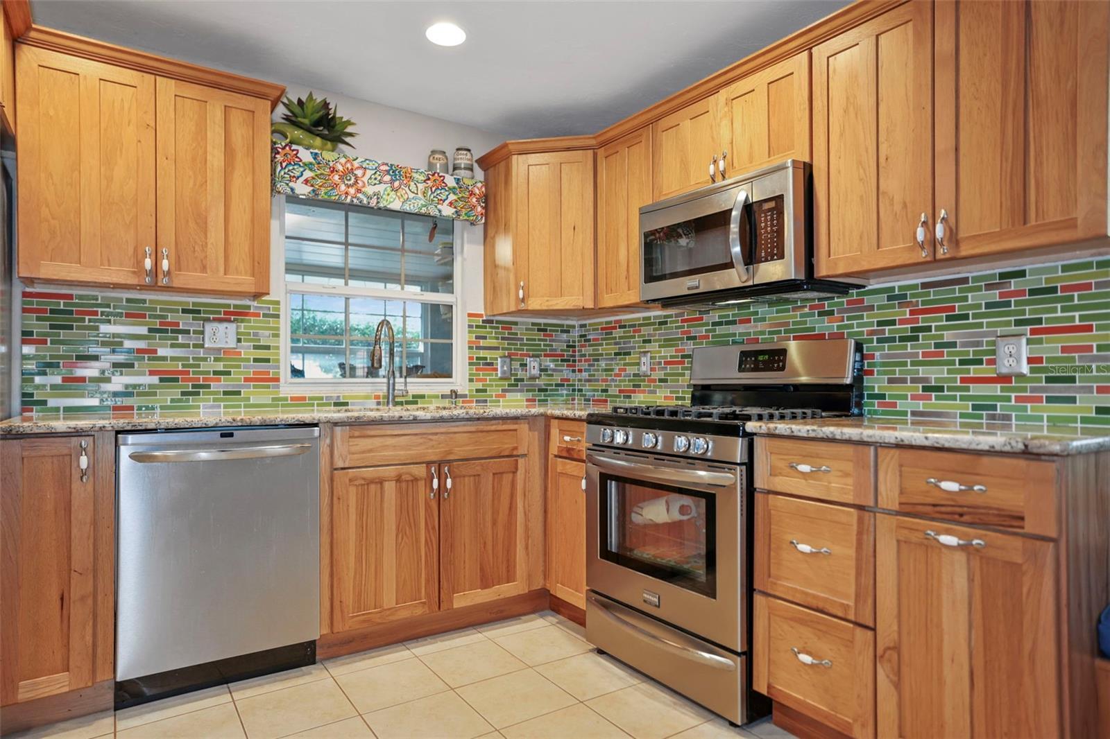 225 GARDEN CIR S, DUNEDIN, FL, 34698