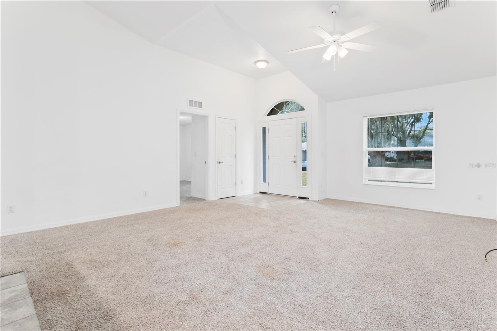 205 LORI CT, UMATILLA, FL, 32784