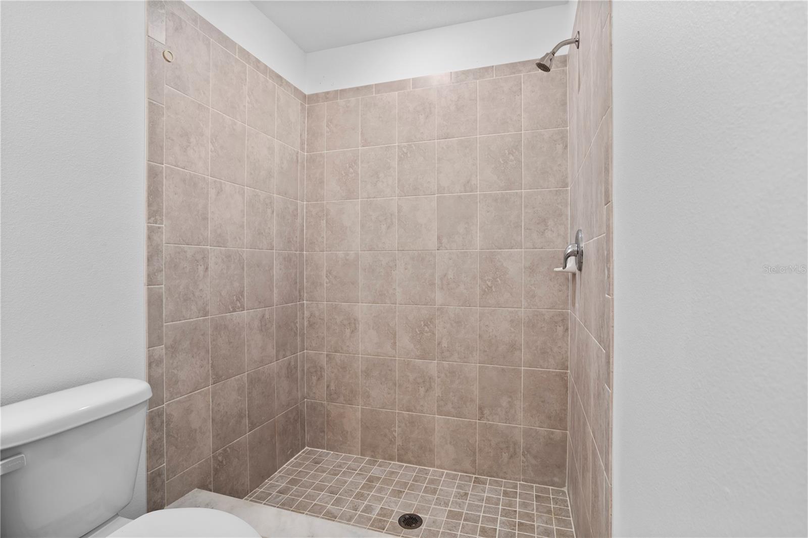 205 LORI CT, UMATILLA, FL, 32784