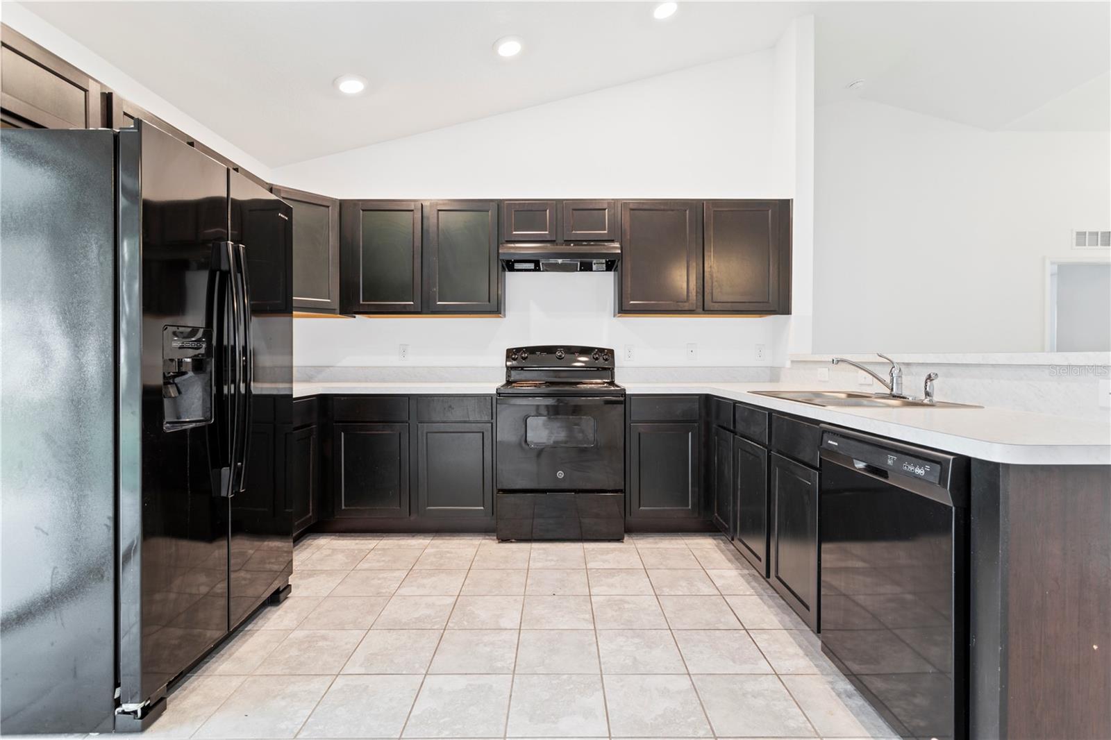 205 LORI CT, UMATILLA, FL, 32784